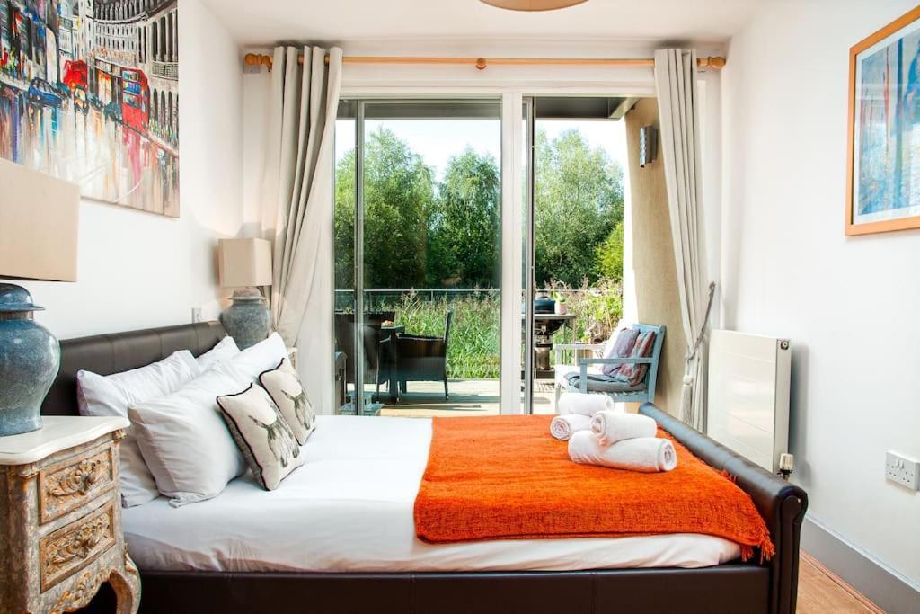 Blueberry Cottage - Lower Mill Estate Somerford Keynes Εξωτερικό φωτογραφία