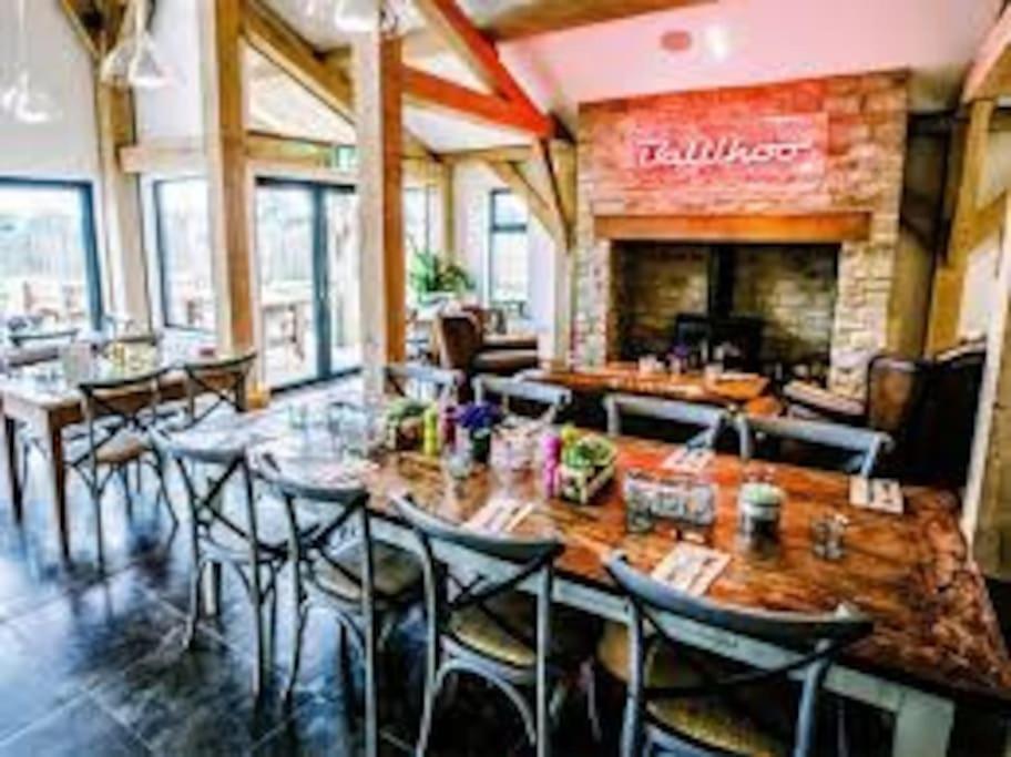 Blueberry Cottage - Lower Mill Estate Somerford Keynes Εξωτερικό φωτογραφία