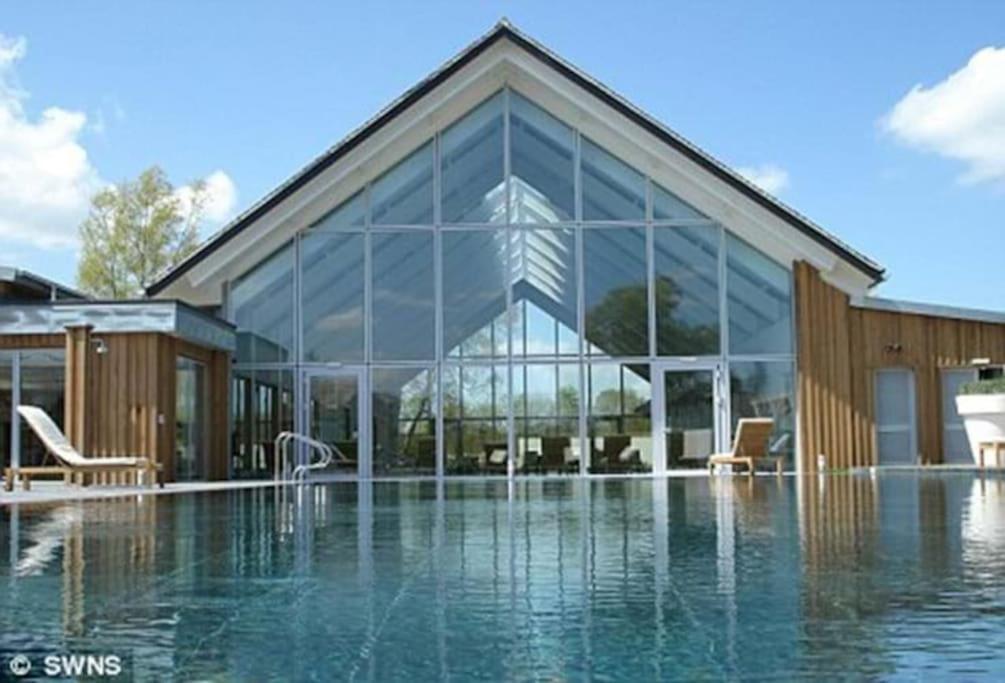 Blueberry Cottage - Lower Mill Estate Somerford Keynes Εξωτερικό φωτογραφία