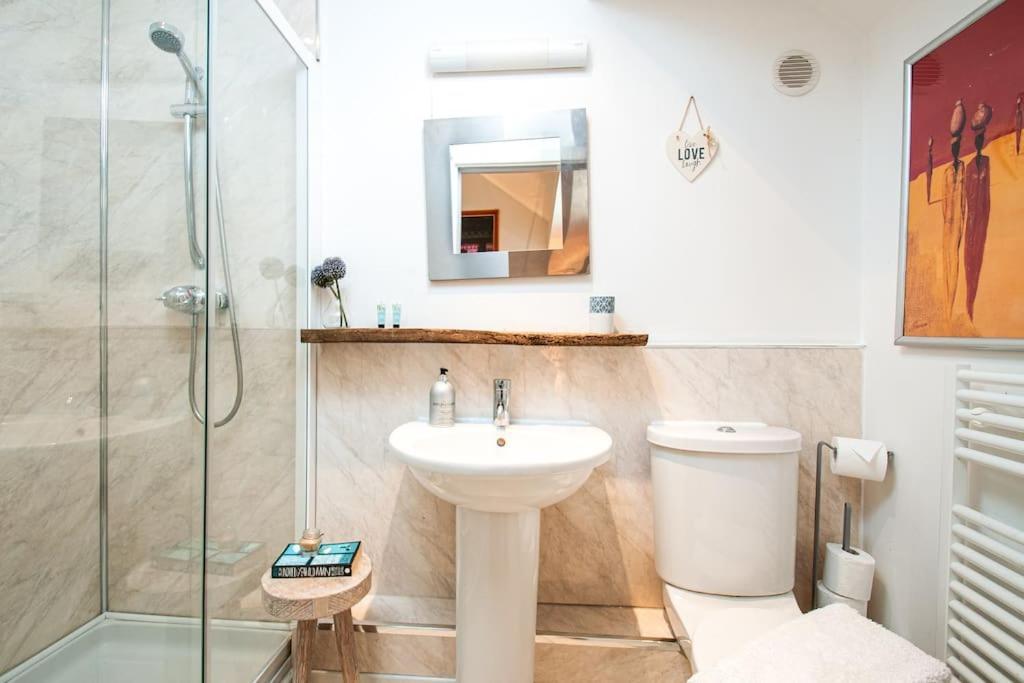 Blueberry Cottage - Lower Mill Estate Somerford Keynes Εξωτερικό φωτογραφία