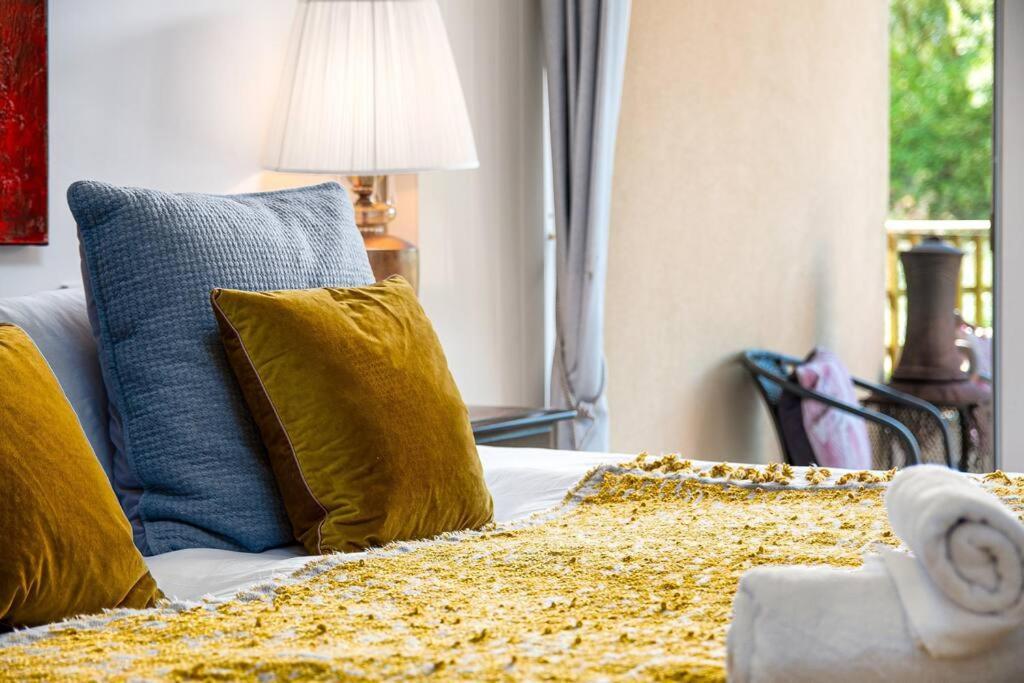 Blueberry Cottage - Lower Mill Estate Somerford Keynes Εξωτερικό φωτογραφία