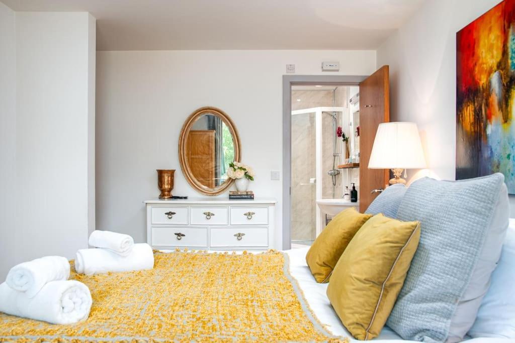Blueberry Cottage - Lower Mill Estate Somerford Keynes Εξωτερικό φωτογραφία