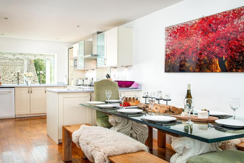 Blueberry Cottage - Lower Mill Estate Somerford Keynes Εξωτερικό φωτογραφία