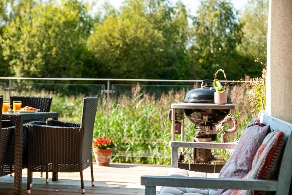 Blueberry Cottage - Lower Mill Estate Somerford Keynes Εξωτερικό φωτογραφία